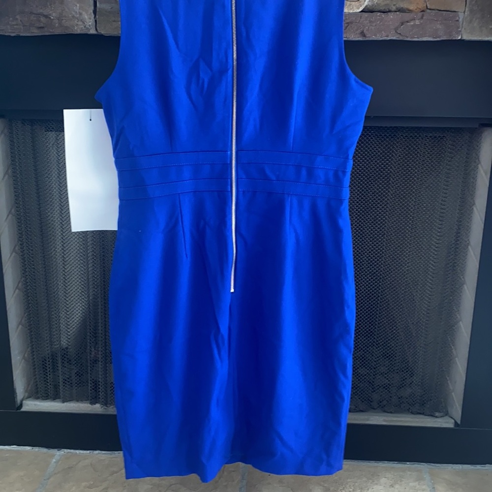 Dress - Picture 2 of 5